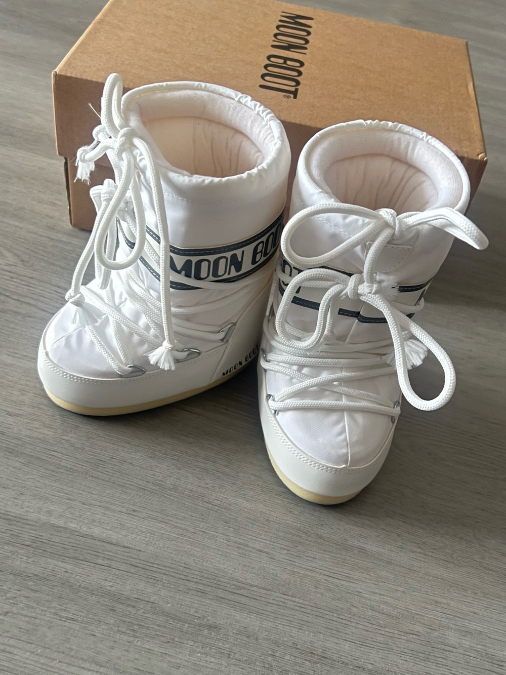 Moon Boot Kids White and Cream Snow Boots